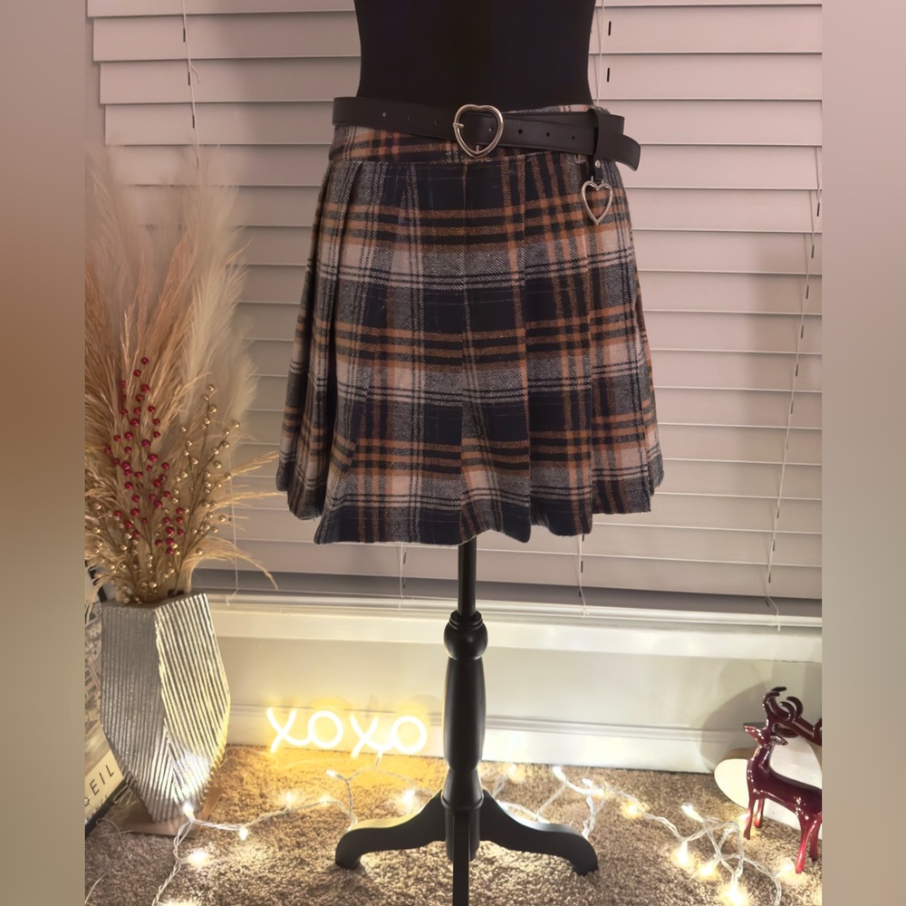 Plaid mini skirt size S Forever21